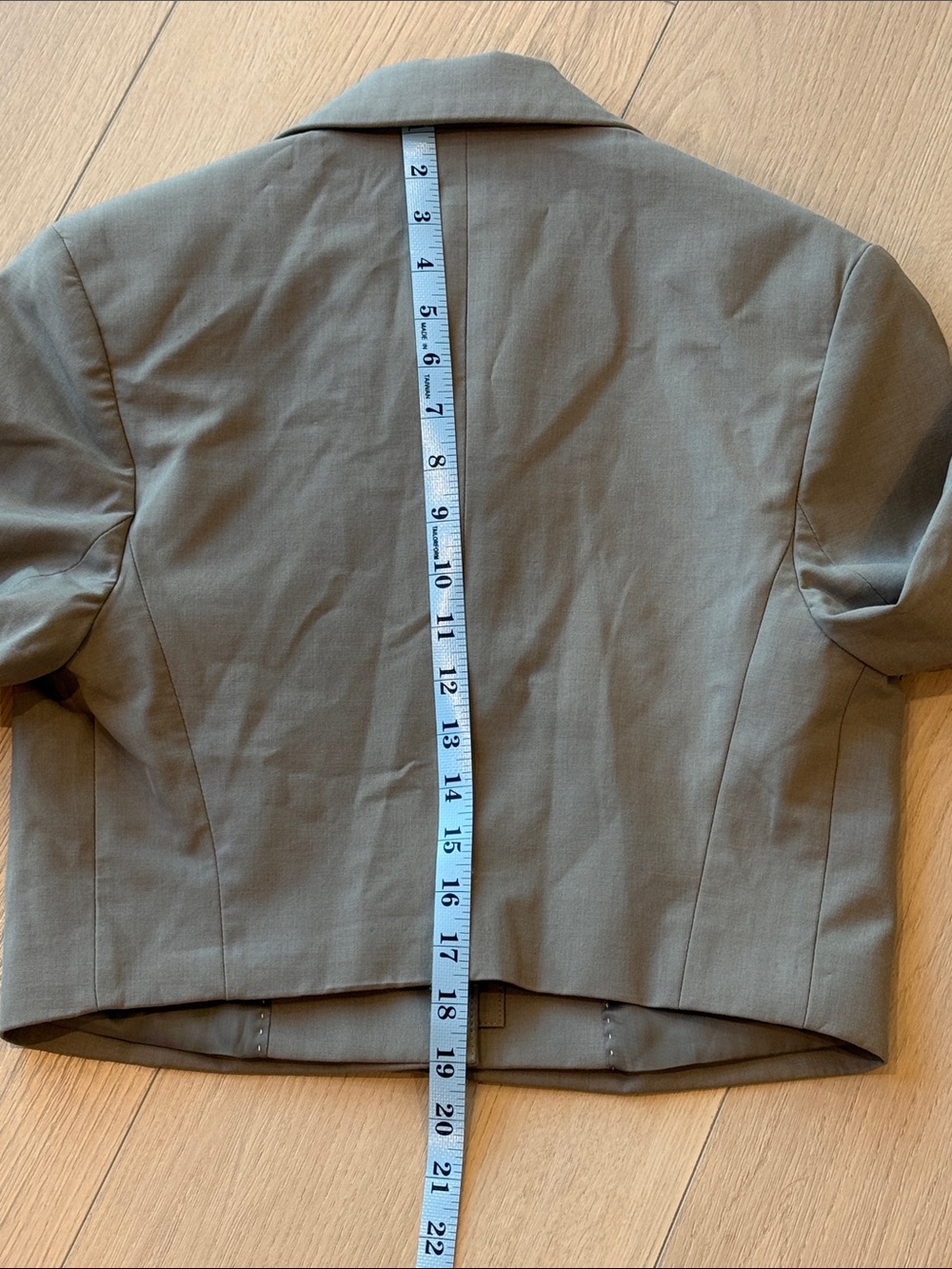 MNG Cropped Utility Jacket - Picture 7 of 7